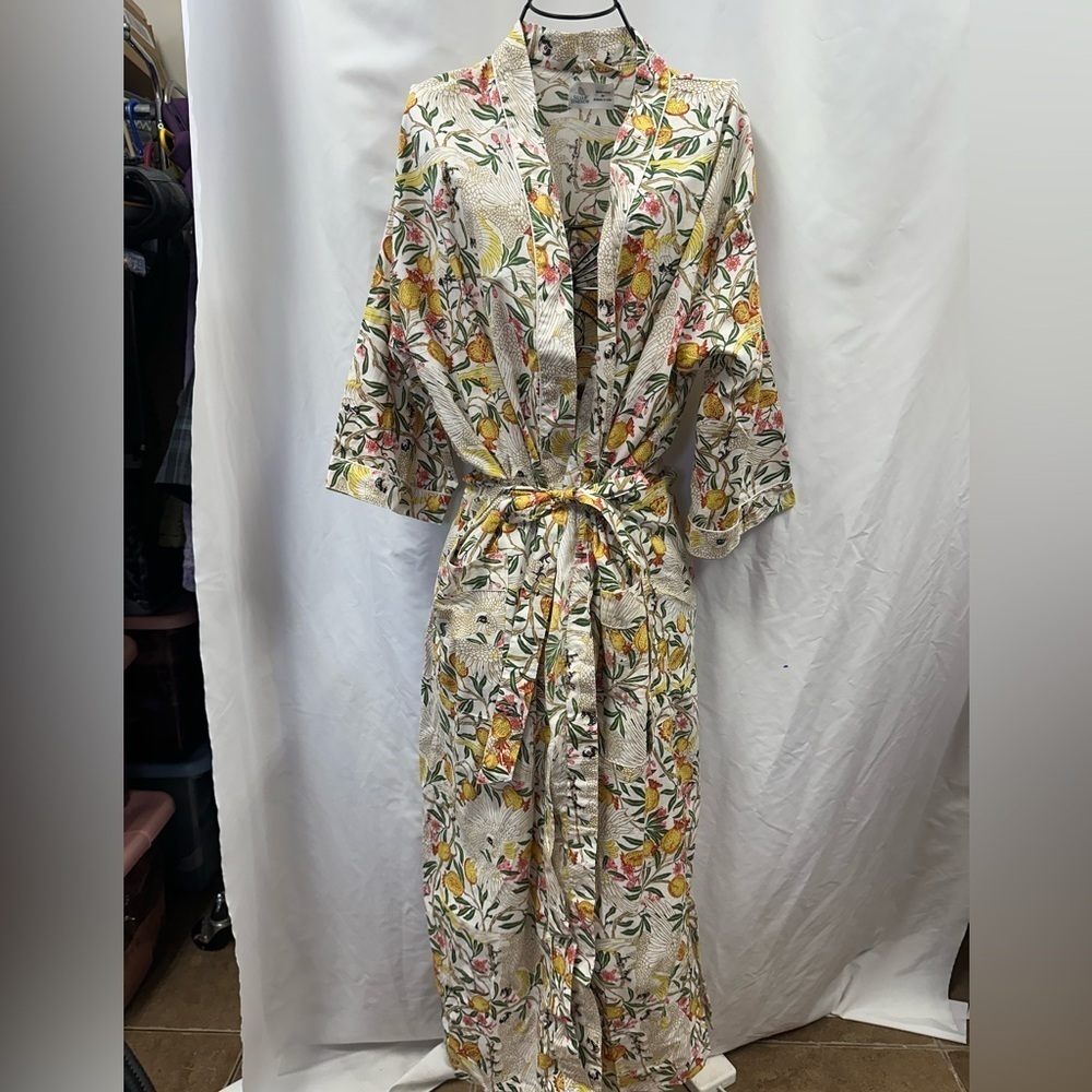 SIlver Sparrow parrot tropical print robe